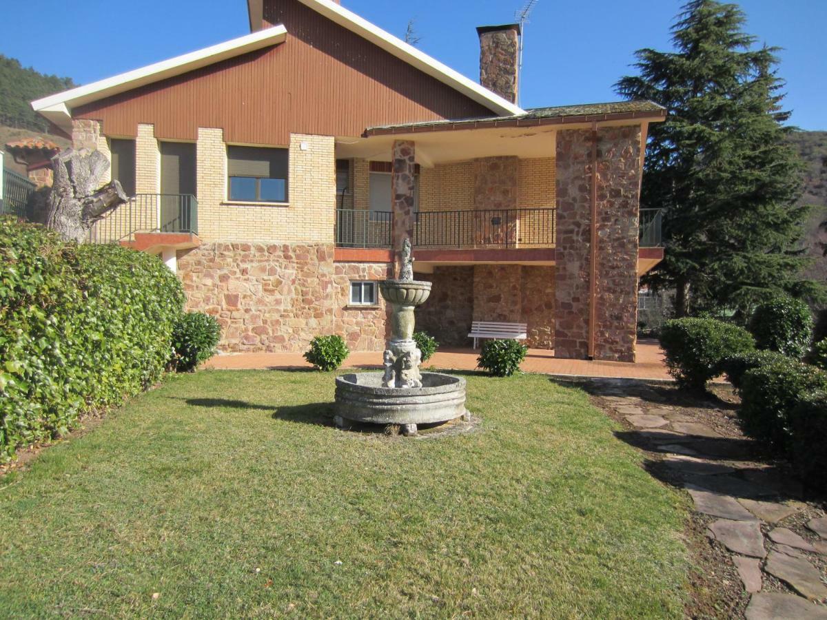 Casa De Julio Marroquin Villa Pradoluengo Luaran gambar